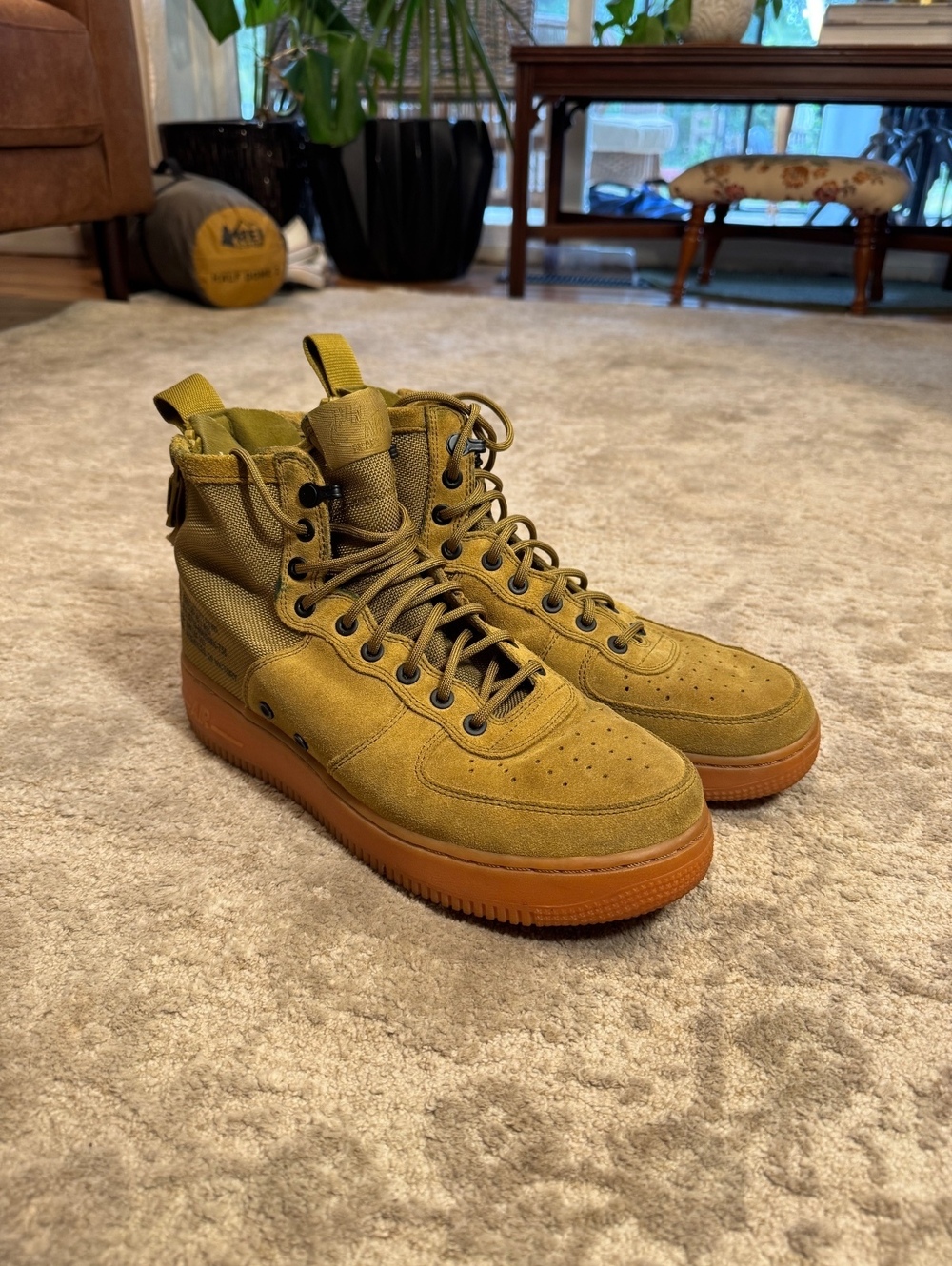 Nike SF Air Force 1 Mid Desert Moss Gum 917753-301 Men’s Size 9 Special Field
